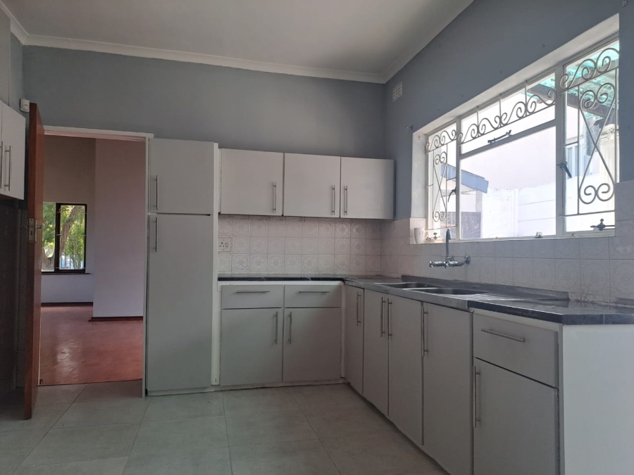 To Let 3 Bedroom Property for Rent in Panorama Western Cape